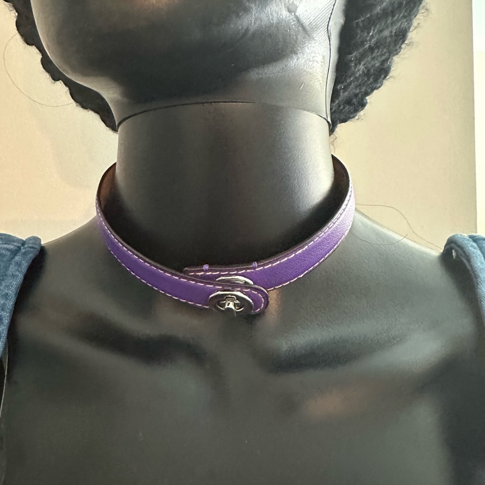 Coach Choker